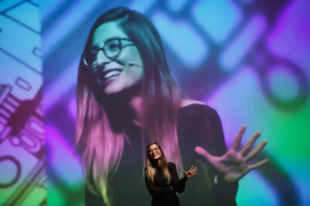 MONICA GALÁN BRAVO