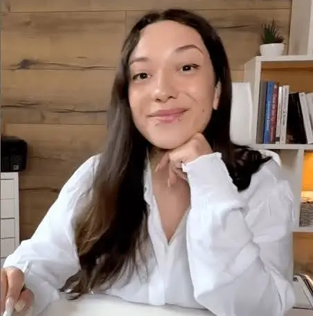 MARI FUENTES DE MONETIZATUBE